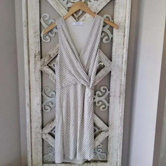 Bailey 44 Women's Sleeveless Faux Wrap Surplice Tiva Mini Dress in Linen & White - Picture 8 of 15